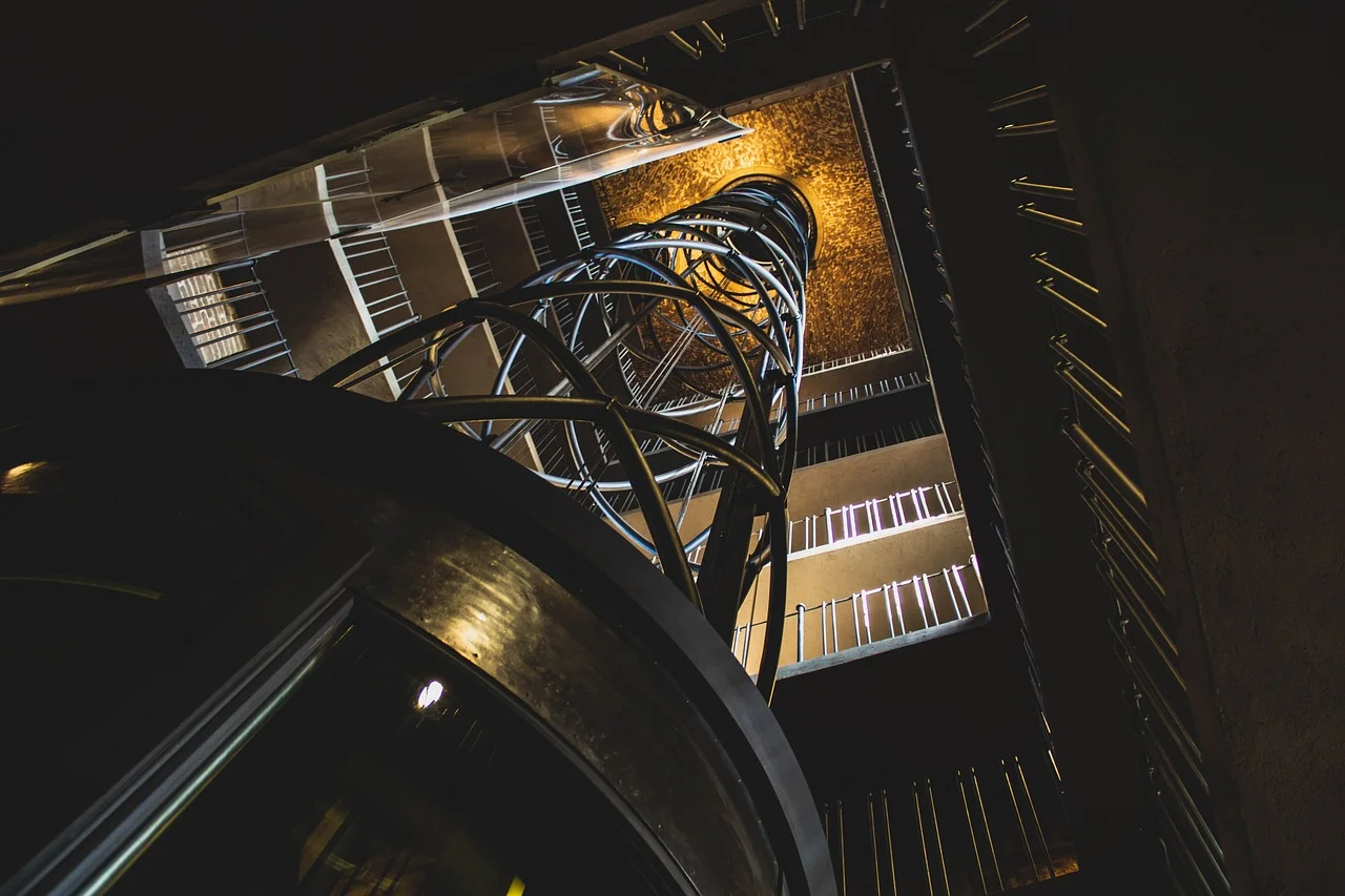 L'architecture du mouvement : comment un bâtiment guide vos pas